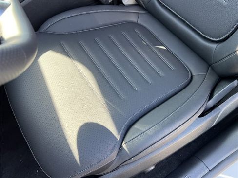 Certified 2025 Mercedes-Benz C 300 4MATIC Sedan image 10