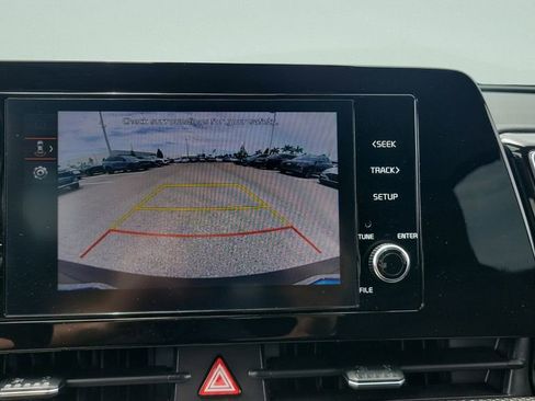 Used 2024 Kia Sportage LX FWD image 16