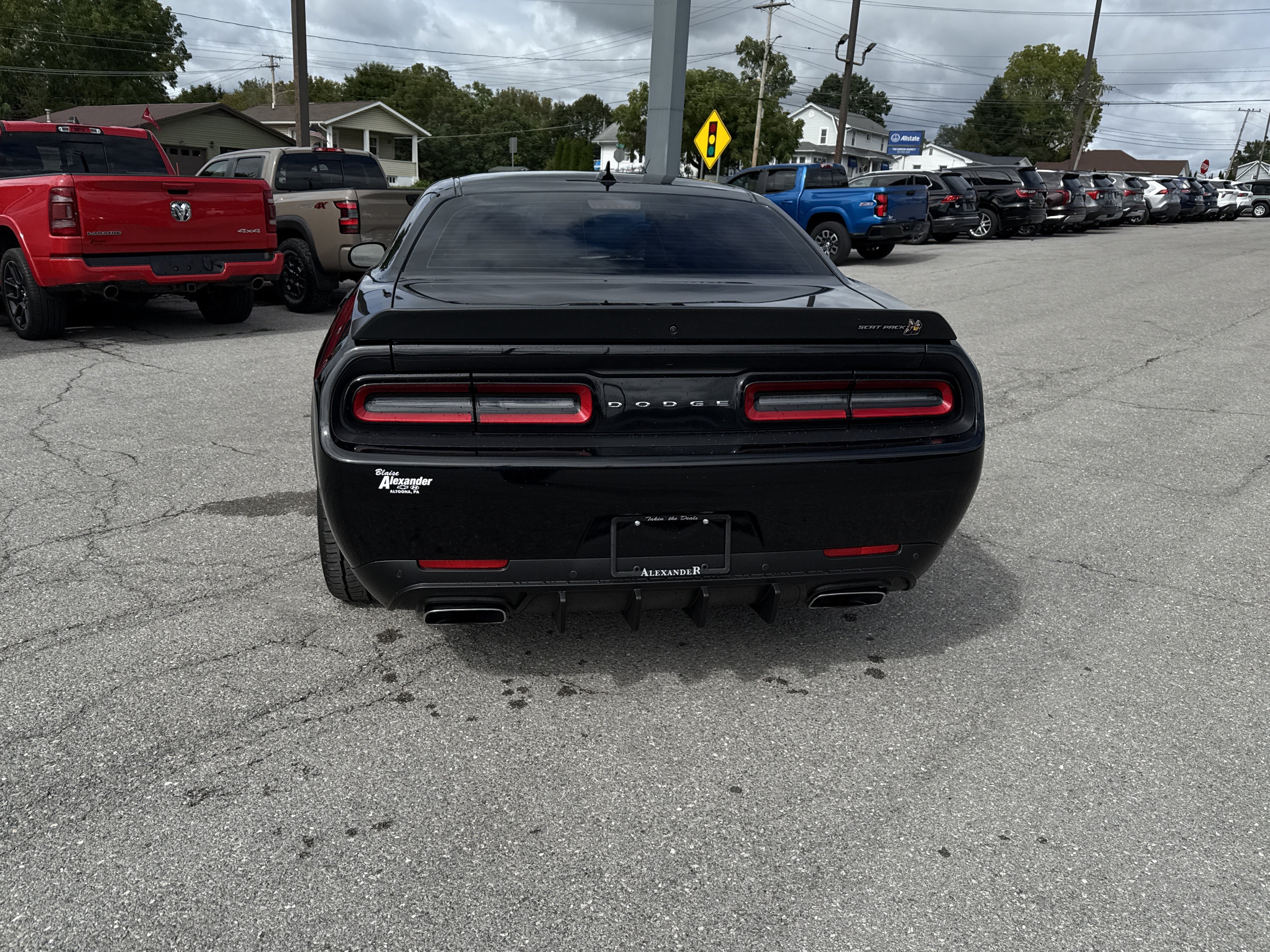 Used 2022 Dodge Challenger R/T Scat Pack RWD image 4