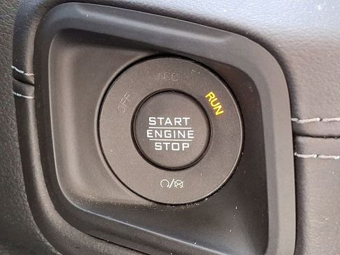 Certified 2025 Jeep Wrangler Unlimited Sahara w/ Safety Group image 26