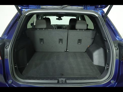 Used 2023 Chevrolet Equinox LT image 12