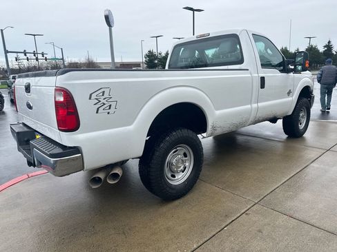 Used 2014 Ford F250 XL w/ Power Equipment Group image 4