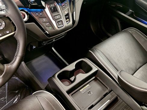 Used 2023 Honda Odyssey Elite image 42