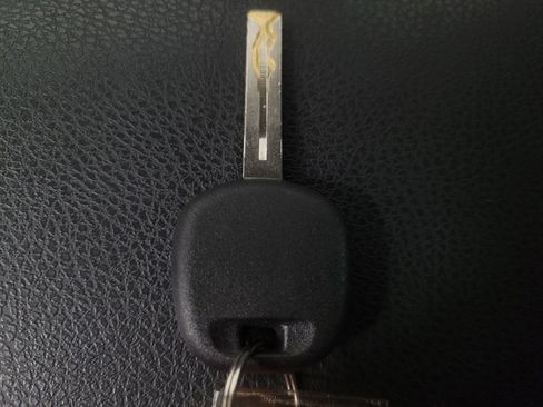 Used 2021 Toyota Camry SE FWD image 32