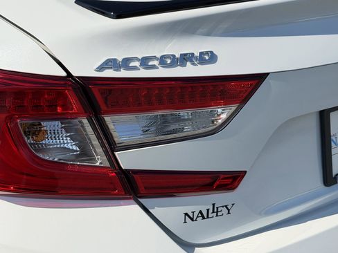 Certified 2022 Honda Accord Sport image 28
