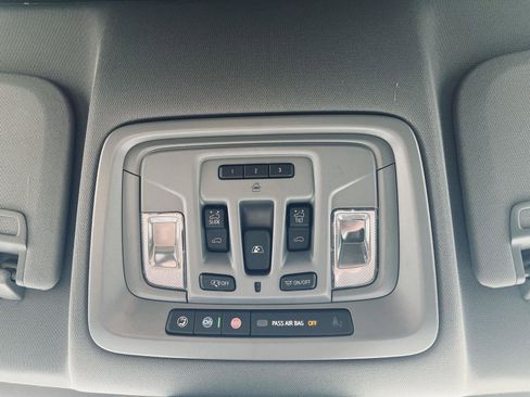 New 2026 GMC Sierra 1500 SLT image 42