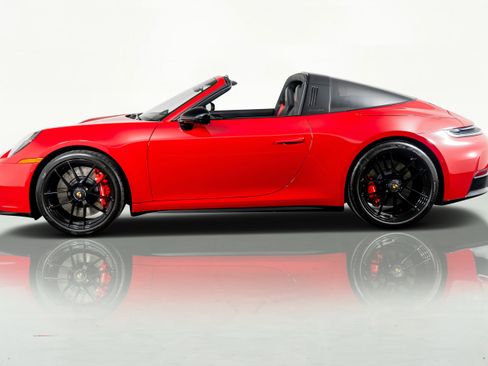 Used 2026 Porsche 911 Targa 4 GTS w/ Premium Package image 14