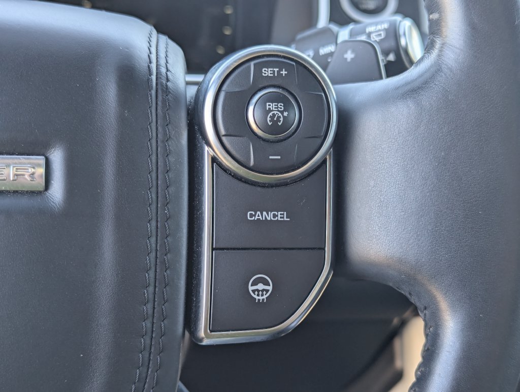 Used 2016 Land Rover Range Rover HSE AWD/4WD image 19