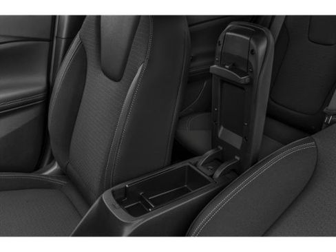 Used 2021 Buick Encore GX Select w/ Advanced Technology Package FWD image 17