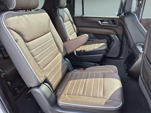 New 2026 GMC Yukon XL Denali Ultimate AWD/4WD image 27