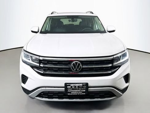 Used 2021 Volkswagen Atlas SE w/ Panoramic Sunroof Package FWD image 2