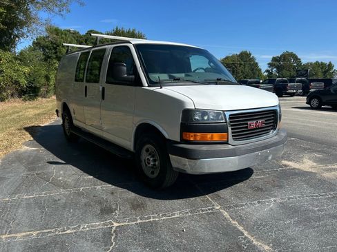 Used 2017 GMC Savana 2500 image 5