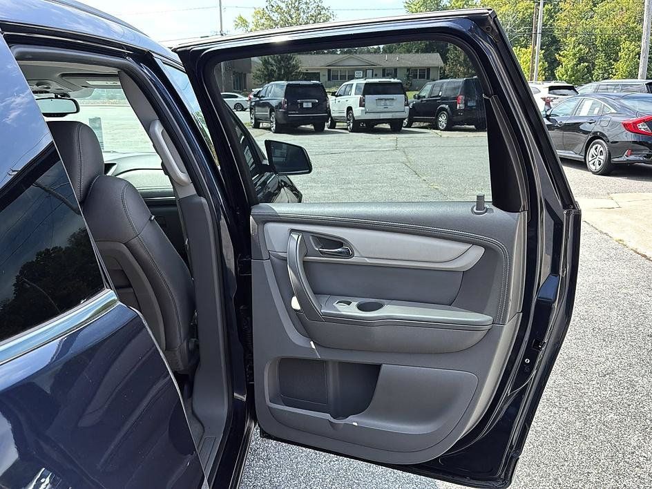 Used 2016 Chevrolet Traverse LT AWD/4WD image 36