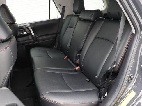 Used 2024 Toyota 4Runner TRD Off-Road Premium image 13