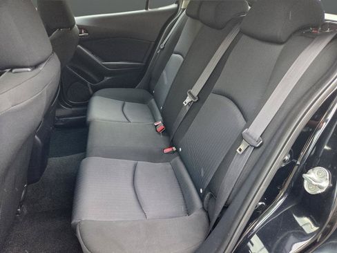 Used 2015 MAZDA MAZDA3 i Sport FWD image 12