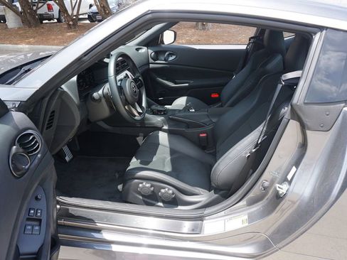 Used 2024 Nissan Z Performance w/ Floor Mat Package RWD image 2