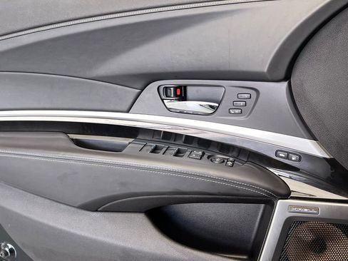 Used 2018 Acura RLX Sport Hybrid w/ Advance Pkg AWD/4WD image 22