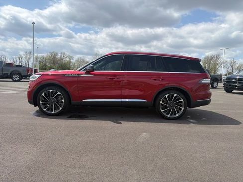 Used 2020 Lincoln Aviator Reserve w/ Equipment Group 202A image 16