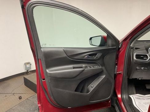 Certified 2021 Chevrolet Equinox LT image 10