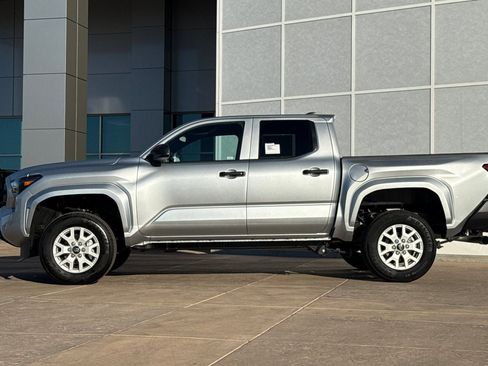 New 2026 Toyota Tacoma SR image 7