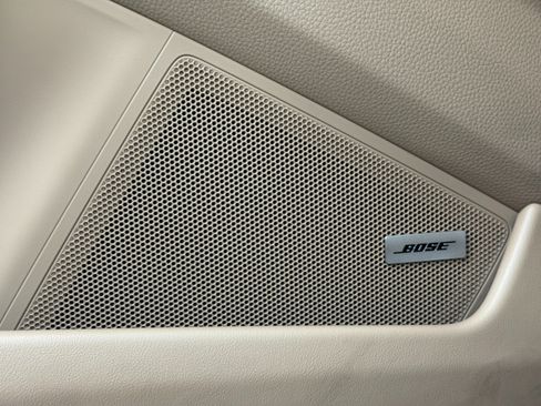 Used 2022 Porsche 911 Targa 4S w/ Premium Package image 18