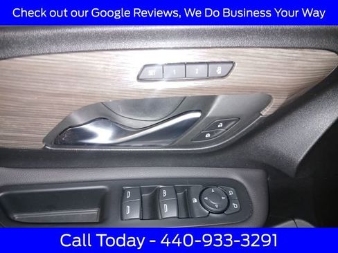 Used 2022 GMC Terrain Denali w/ Denali Premium Package image 27