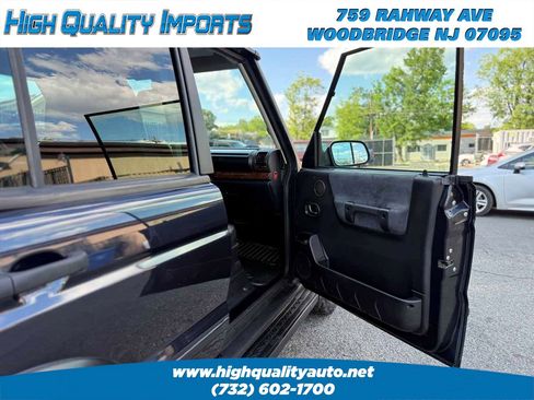 Used 2004 Land Rover Discovery SE AWD/4WD image 23