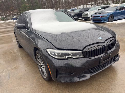 Used 2019 BMW 330i xDrive Sedan w/ Convenience Package image 2