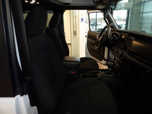 Used 2023 Jeep Wrangler Sport S image 14