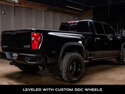 Used 2022 Chevrolet Silverado 3500 High Country w/ LPO, Hitch Package image 9