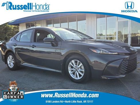 Used 2025 Toyota Camry LE w/ Convenience Package image 1