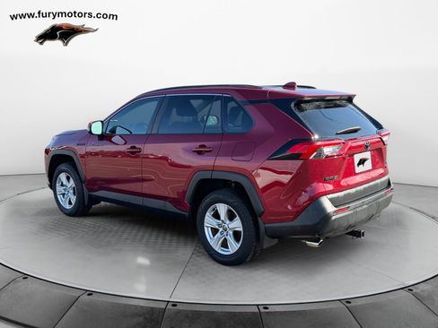 Used 2021 Toyota RAV4 XLE w/ XLE Grade Weather Package image 5