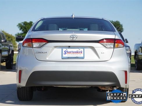 Used 2023 Toyota Corolla LE image 8
