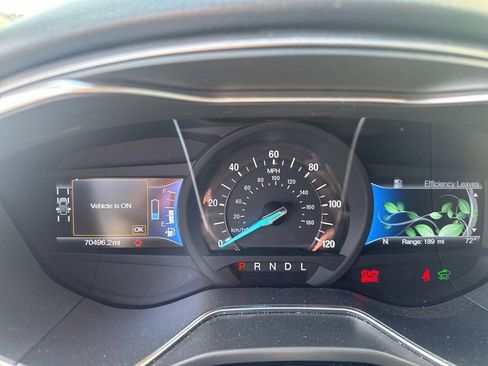 Used 2017 Ford Fusion Energi SE FWD image 8