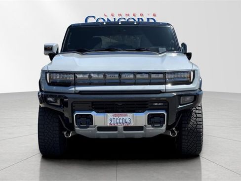 Used 2024 GMC Hummer EV 2X w/ Extreme Off-Road Package image 9