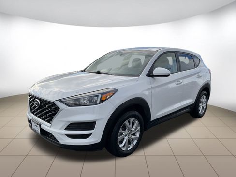 Used 2019 Hyundai Tucson SE image 3
