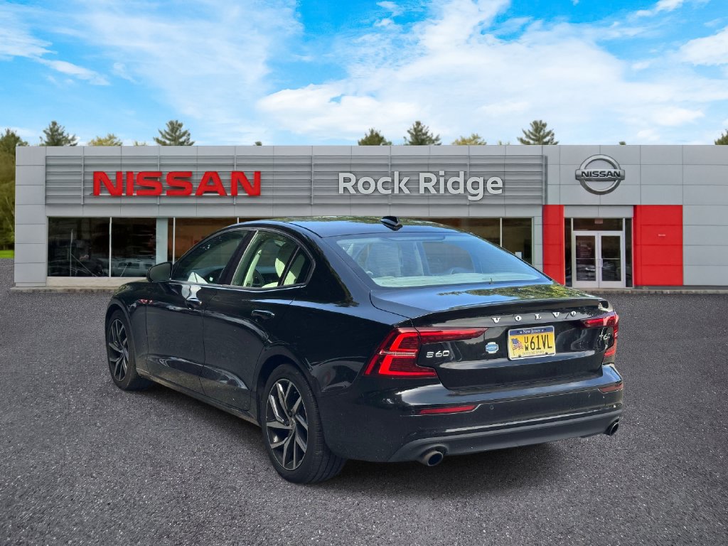 Used 2019 Volvo S60 T6 Momentum w/ Premium Package AWD/4WD image 4