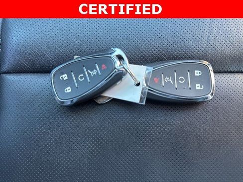 Used 2023 Chevrolet Traverse Premier w/ Redline Edition image 9