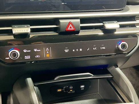 New 2026 Kia Sportage LX image 14