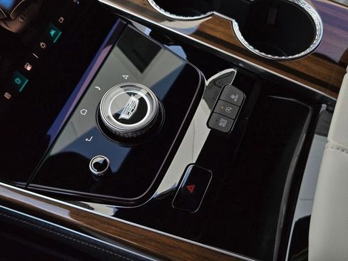 New 2026 Cadillac Escalade ESV Platinum Sport w/ LPO, ONYX Package image 23