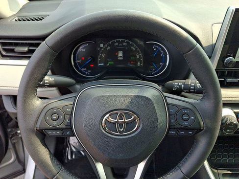 Certified 2025 Toyota RAV4 XLE w/ Convenience Package AWD/4WD image 13