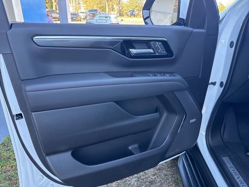 New 2026 Chevrolet Tahoe RST image 13