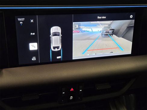 Used 2025 Porsche Macan Electric image 20