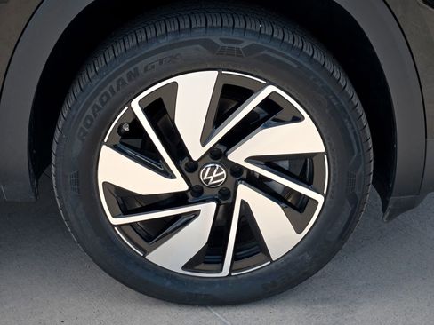 Used 2024 Volkswagen Atlas SE FWD image 7