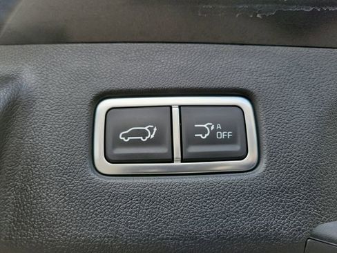 Certified 2025 Kia Sorento EX AWD/4WD image 10