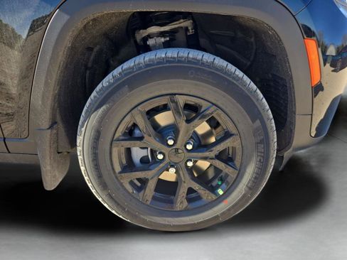 New 2026 Jeep Grand Cherokee Altitude AWD/4WD image 34