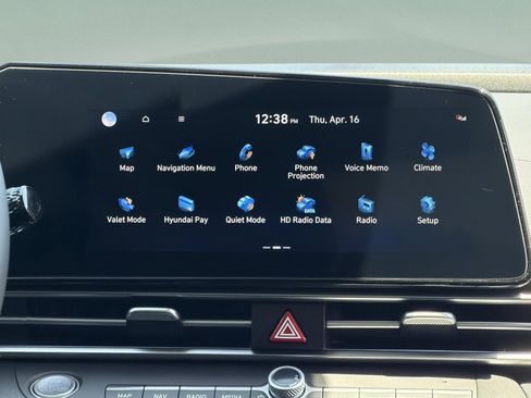 New 2026 Hyundai Elantra Limited FWD image 24