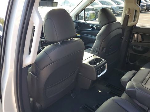 New 2026 Kia Carnival SX Prestige image 17