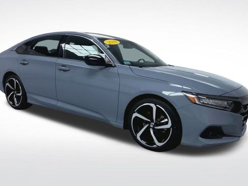 Used 2022 Honda Accord Sport image 2