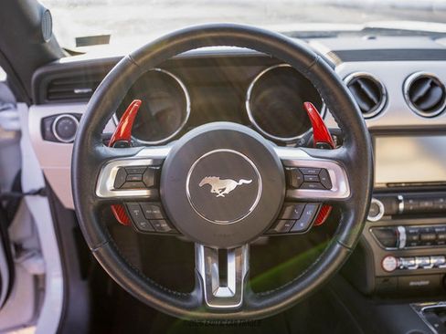 Used 2017 Ford Mustang GT Premium image 28